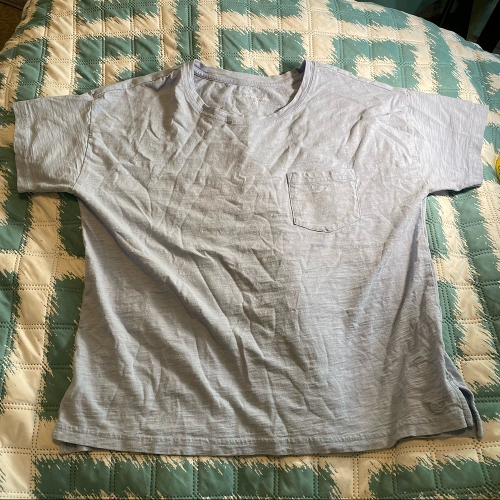 Vineyard vines tee NWOT size M